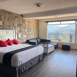 Double Room Mountain View